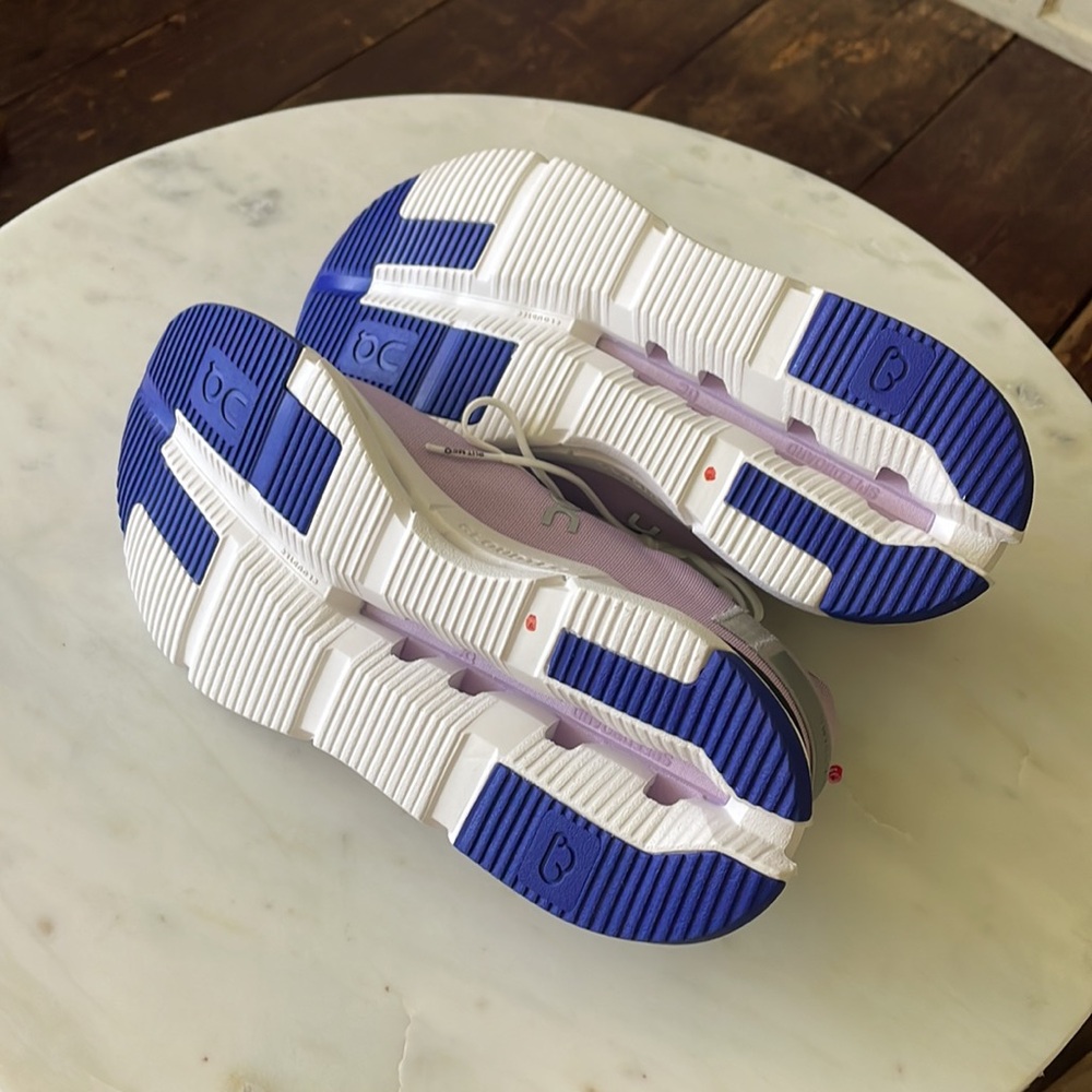 NEW On Running Cloudnova Form Sneaker in Aster/Magnet - Picture 10 of 10